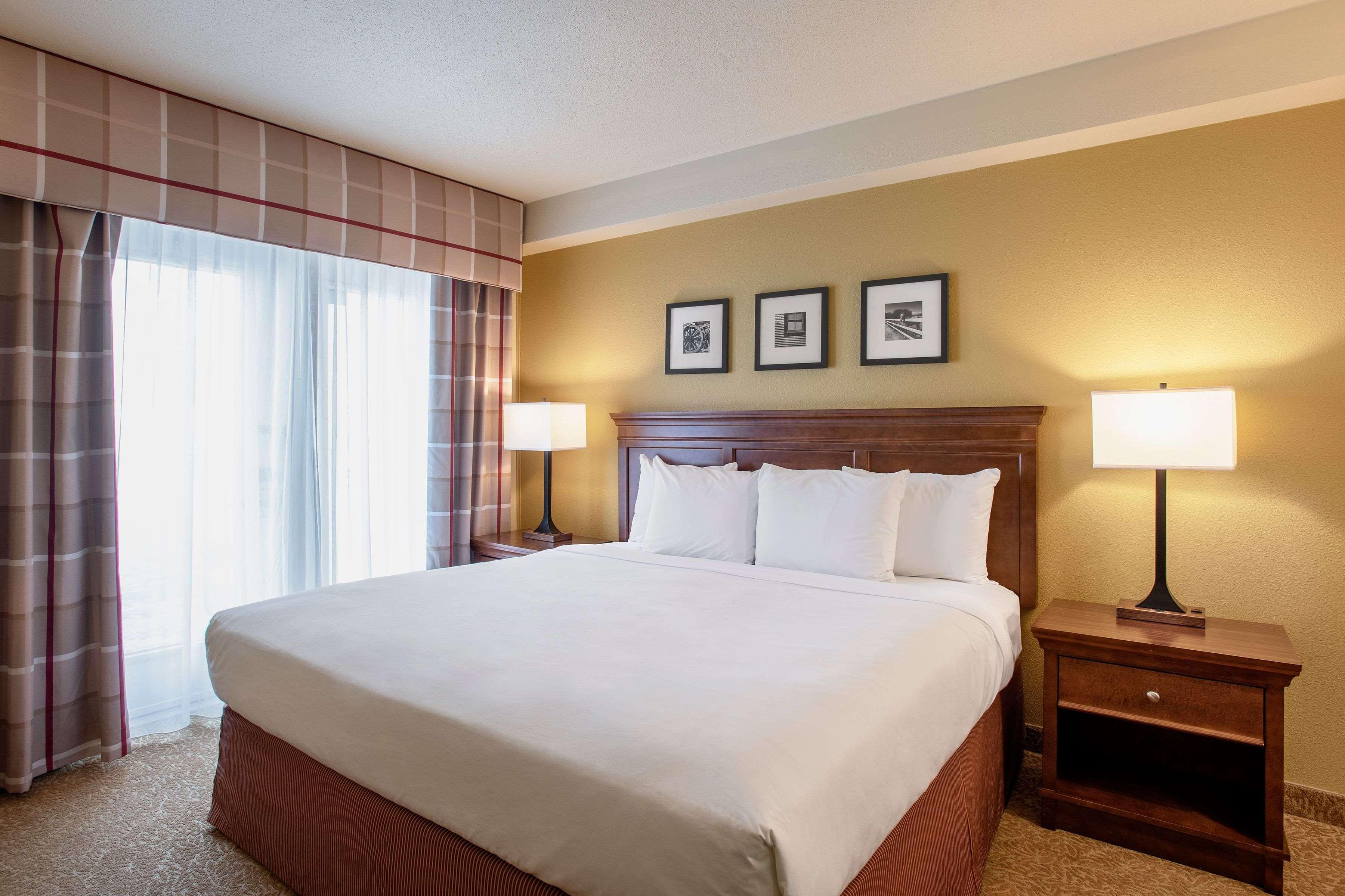 Travelodge Suites By Wyndham Regina - Eastgate Bay Exteriér fotografie
