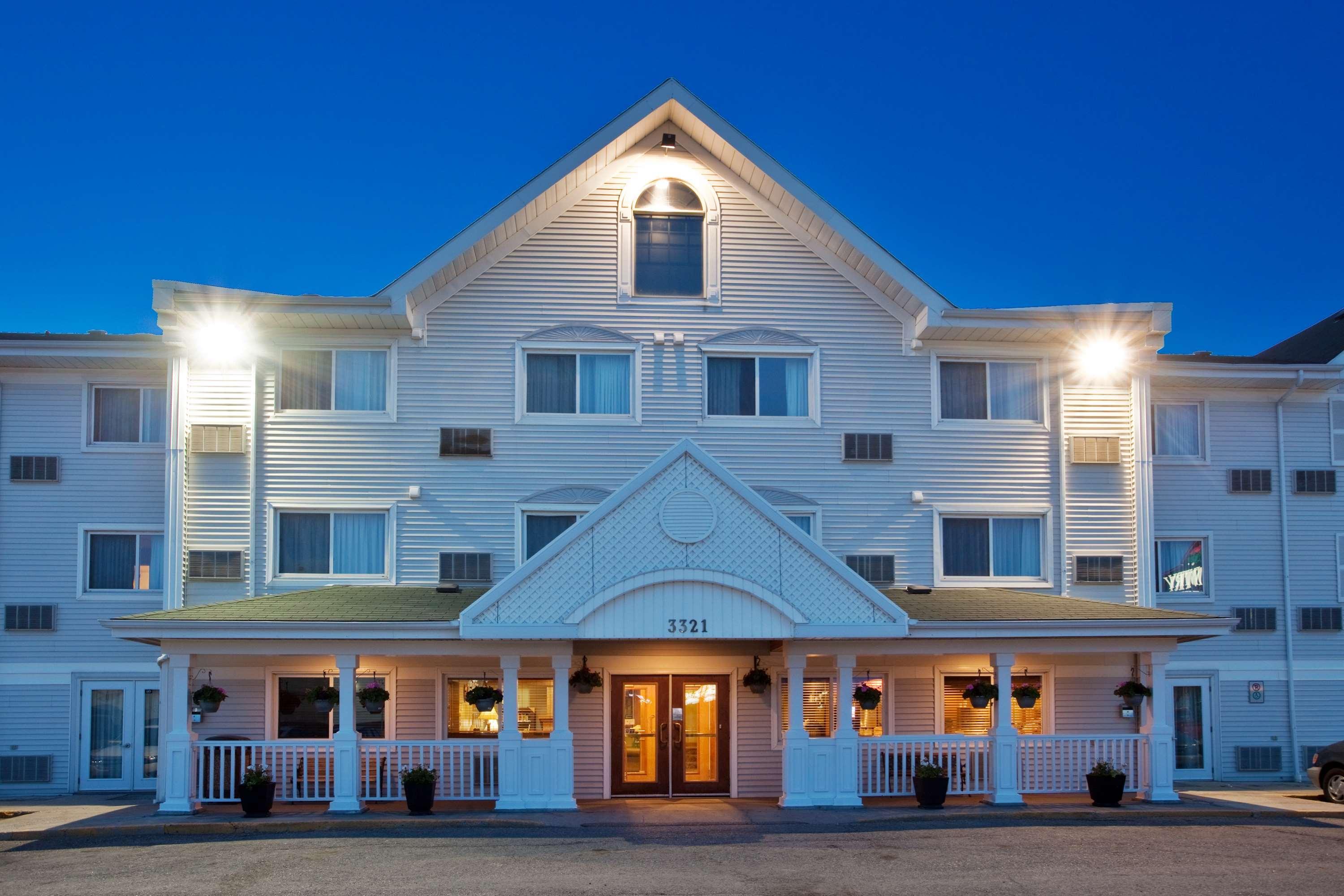 Travelodge Suites By Wyndham Regina - Eastgate Bay Exteriér fotografie