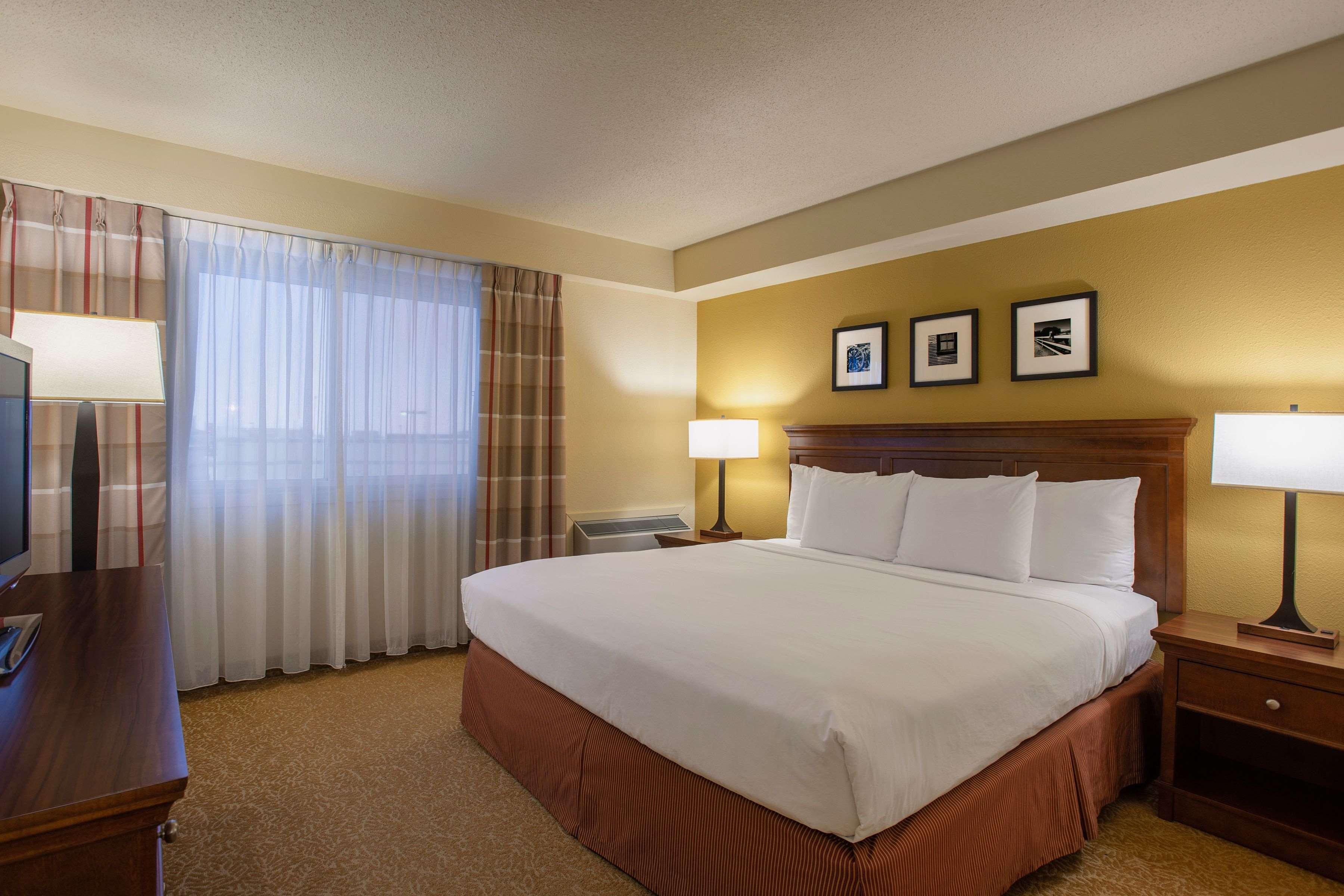 Travelodge Suites By Wyndham Regina - Eastgate Bay Exteriér fotografie