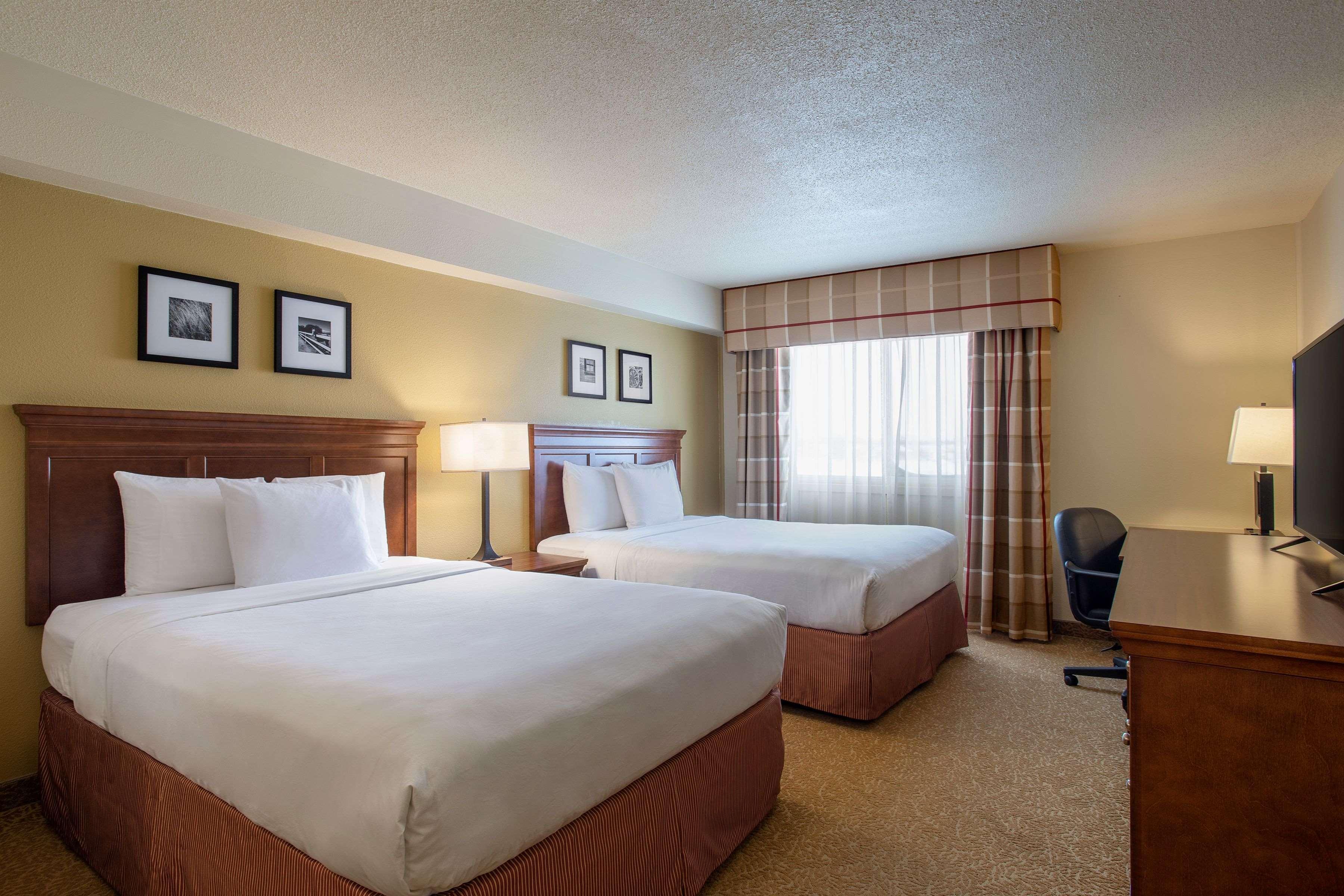 Travelodge Suites By Wyndham Regina - Eastgate Bay Exteriér fotografie